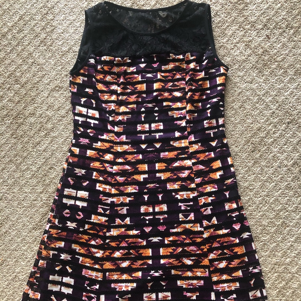 Sz6 Ronni Nicole dress A line lace bodice